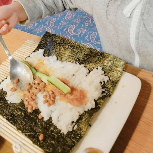 山田優、家族で手巻き寿司を楽しむ様子に大反響「子どものセンスにはいつも驚かされる」