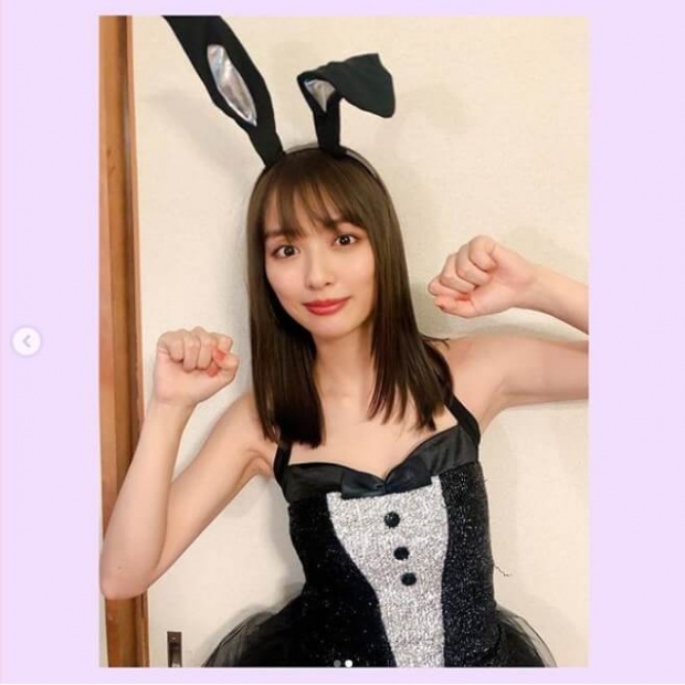 内田理央、セクシーなバニーコスプレ姿が大反響「かわいすぎてヤバイ」