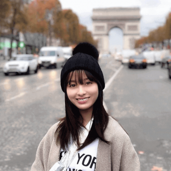 インスタグラム:橋本環奈(@kannahashimoto.mg)より