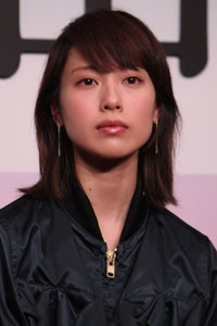 戸田恵梨香