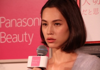 水原希子