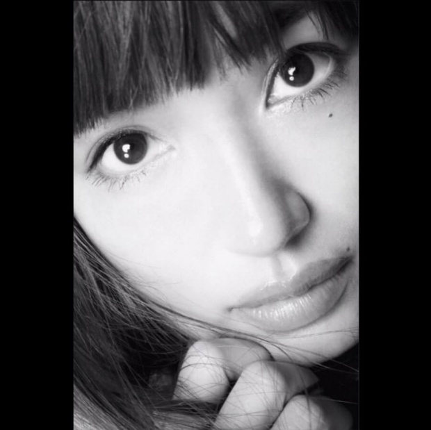 平子理沙、前髪パッツンのどアップ写真に大反響「全部のパーツがかわいい」