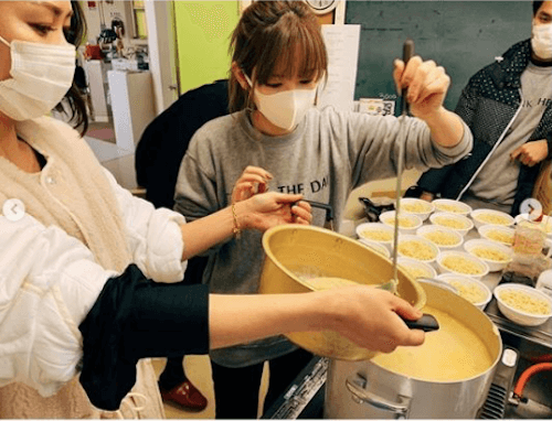 紗栄子、ボランティア活動を本始動で「尊敬する」「ステキなママ」の声