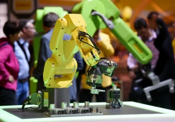 ファナックの産業用ロボット(写真:picture alliance/アフロ)
