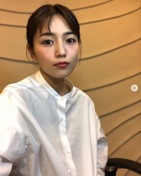 川口春奈のナチュラルな自撮りに歓喜の声「天使かなんかですか？」