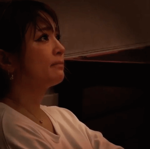 浜崎あゆみ、号泣している姿をインスタ公開してファン騒然「はやく立ち直って！」