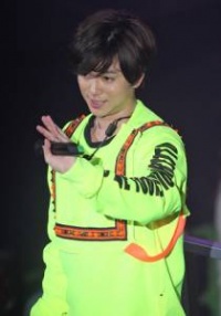 加藤シゲアキ