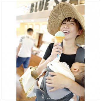 こんなに晒してるの今じゃまおみだけだよっ!心配!/画像:優木まおみInstagramより