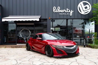 ホンダ・S660にワークススタイルの迫力ボディを与えたリバティーウォークのLB★nation SSX660-R!デモカーが中古車として販売中!