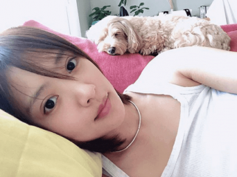 インスタグラム:夏菜(@natsuna_official)より