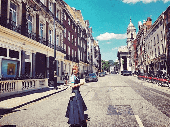 紗栄子、ロンドンの街中を歩く姿が大反響「本物の美女は絵になる」