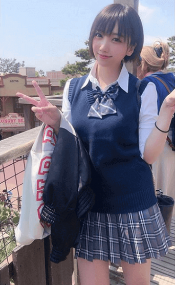 インスタグラム:ざわちん(@zawachin__0816)より
