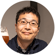 外部メディアコンテンツ制作チームに所属する、エディターのトミエさん