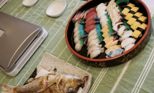 小原正子、子どもの誕生日会の食卓にツッコミの嵐「喜寿のお祝いかと…」