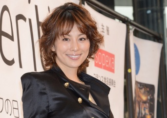 米倉涼子