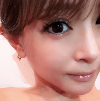 ツイッター:浜崎あゆみ(@ayu_19980408)より