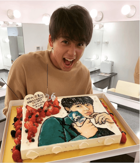 竹内涼真、「再現率が高い！」26歳の誕生日ケーキにイケメン大喜び