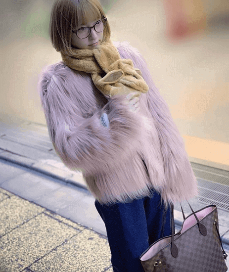 神田沙也加、ピンクのモコモコ私服に称賛の声相次ぐ「可愛い！真似したい！」