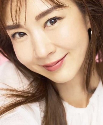 Instagram:ほしのあき(＠akihoshino_official)より