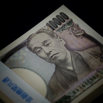 関西「1万円ニセ札工場」にリアル潜入（3）釣りの9千何百円を丸儲け