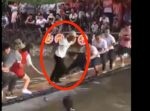 揺れる橋の上で耐えるゲーム！　１人だけ達人すぎて落ちる気がしない。