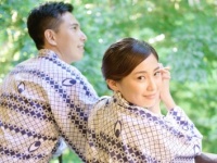 風情あふれる温泉や豪華な料理に舌鼓……！　老舗旅館にまったりと泊まるなら、誰と行きたい？