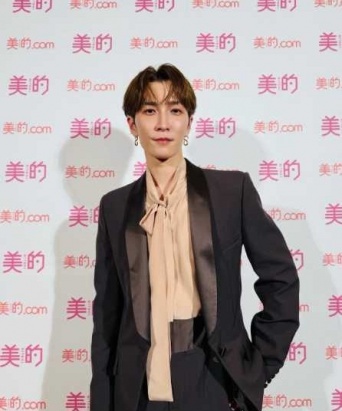 Instagram:渡辺翔太（＠shota_watanabe_sn_official）より