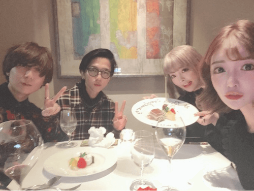 きゃりーぱみゅぱみゅ 誕生日を祝ってもらった豪華メンバーに驚きの声 1ページ目 デイリーニュースオンライン きゃりーぱみゅぱみゅ 誕生日を祝ってもらった豪華メンバーに驚きの声 1ページ目 デイリーニュースオンライン
