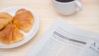 毎朝新聞を読む習慣がある社会人は3割！ 朝は時間がないという人が多数