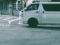 「入試開始の20分前、道に迷ったままの私。近くに停まっていたバンに道を尋ねると...」（40代女性）