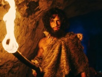 電気のない時代、旧石器時代の人類はいかにして闇を克服し洞窟壁画を作り上げたのか？