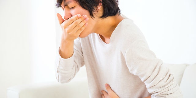 男性の吐き気