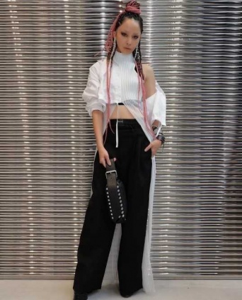 Instagram:中島美嘉(@mikanakashima_official)より