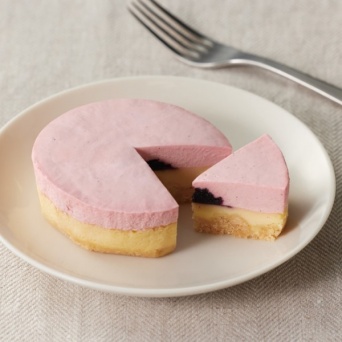 無印良品から季節限定スイーツ「ベリームース仕立てのチーズケーキ」発売