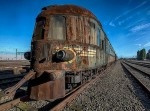 ベルギーの線路に横たわるかつての高級列車『オリエント急行』の現在