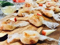 さつまいもとリンゴの絶妙のコラボ。ライスペーパー包んで焼く「ポテリンゴ菓子」の作り方