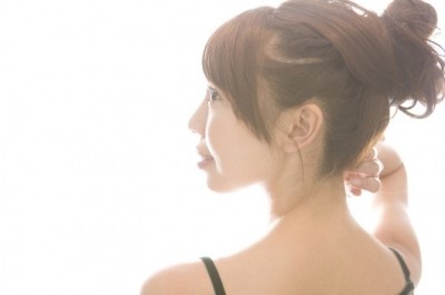 うわ、汚っ！　残念な女性の「うなじ」3選