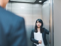 あなたの職場にいる？ 憧れる「女性上司」の特徴「プライベートも充実」「悪口を絶対言わない」