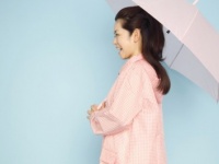 10人に1人の男性が……！　梅雨時期、女性からニオってきた○○に引いた瞬間8