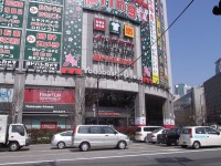 ヨドバシカメラ梅田（2007年、Jun OHWADAさん撮影、Flickrより）