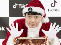 アンジャッシュ・児嶋一哉⒞「TikTok #クリぼっち発表会」