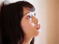 年齢がバレバレ……！　オバサン化を感じるパーツ4選