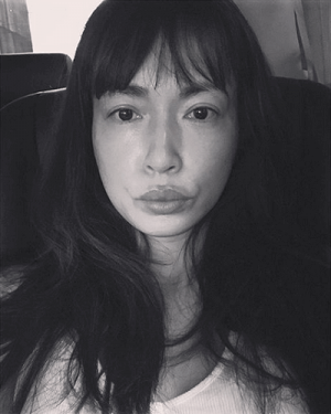 長谷川京子 唇に違和感が アヒル口の自撮り写真に話題騒然 1ページ目 デイリーニュースオンライン 長谷川京子 唇に違和感が アヒル口の自撮り写真に話題騒然 1ページ目 デイリーニュースオンライン