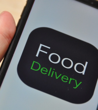 【ケータリング料理】食べた『40人発症・6人受診』　「ウエルシュ菌」集団食中毒　店を【7日間営業停止処分】