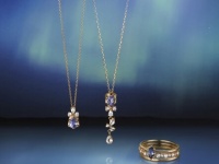 EAU DOUCE４℃からオーロラをモチーフにしたクリスマスコレクションが発売