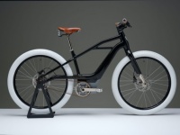 ハーレーダビッドソンが手掛けると電動自転車はこうなる！来春から販売予定の「シリアル・ワン」
