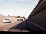 こりゃビビる！　高速道路を走行中に“◯◯◯”がブッ飛んできた…