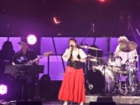 内田真礼