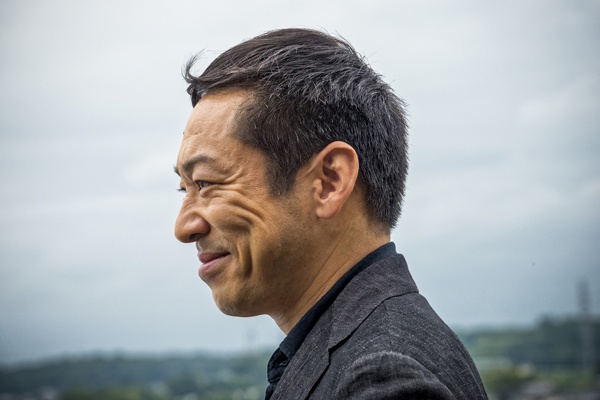 「奇妙な隣人」香川照之の不気味すぎる怪演が一挙解禁！『クリーピー 偽りの隣人』本編特別映像が恐ろしすぎる