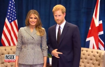 ハリー王子、メラニア夫人との2ショット写真でのぎこちないジェスチャーの真相が明らかに